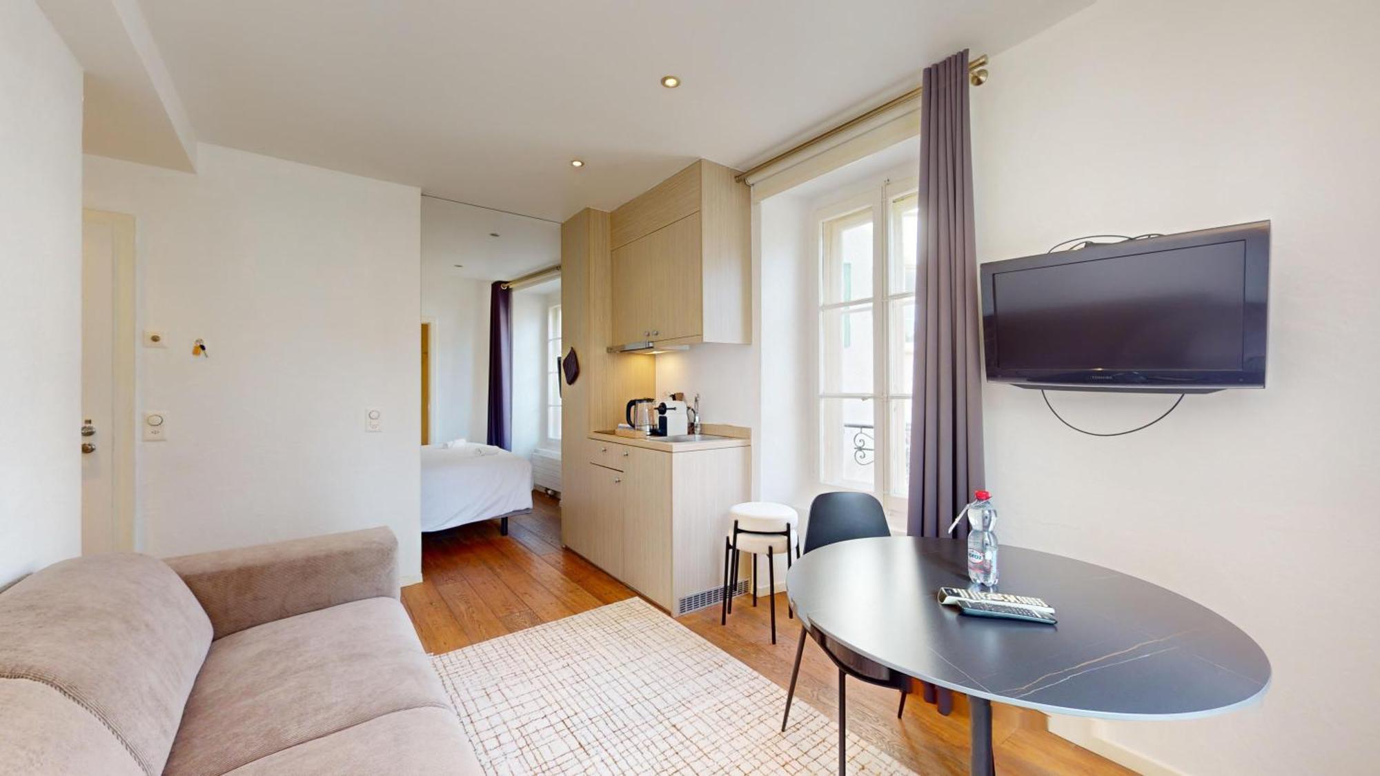 Charming Apartments In The Center Of Lutry Luaran gambar
